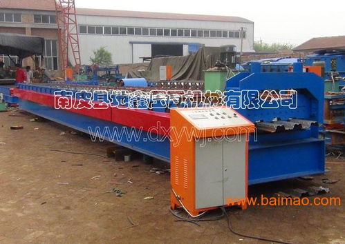 特價(jià)銷售750彩鋼壓瓦機(jī)設(shè)備 地鑫壓瓦機(jī)械廠的專業(yè)制造與實(shí)惠價(jià)格